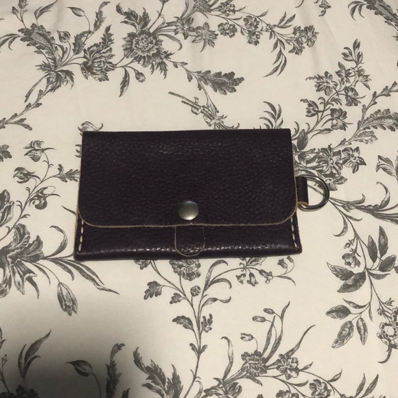 Roots passport holder - Picture 1 of 4